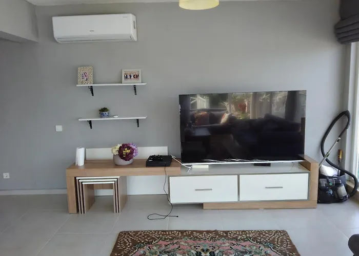 Apartment Yalikavakta Muhtesem Deniz Manzarali Bahceli *