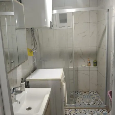 Apartment Yalikavakta Muhtesem Deniz Manzarali Bahceli *